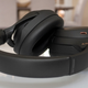 Los auriculares WH-1000XM4 no son necesariamente una actualización imprescindible, pero si usas varios dispositivos durante todo el día, es difícil vivir sin la capacidad de conectarse a dos dispositivos Bluetooth simultáneamente con el cambio automático inteligente.